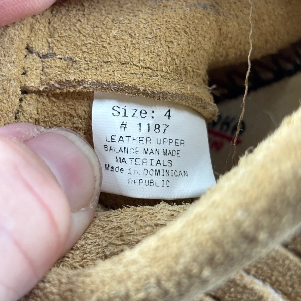 Minnetonka adorable moccasin